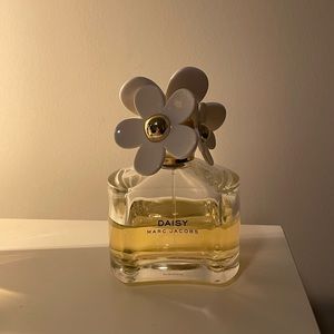 Marc Jacobs Daisy perfume